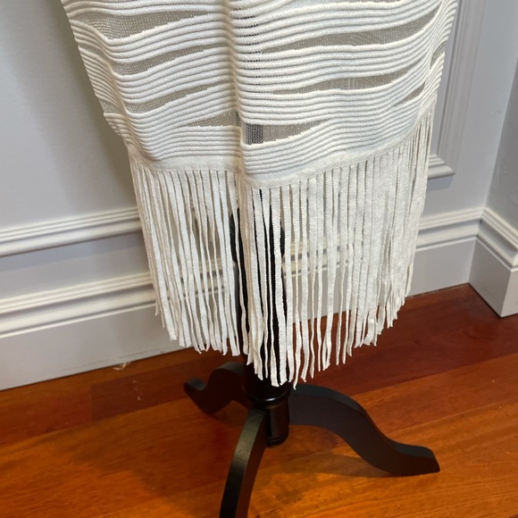 Parker Small white midi dress deep V with fringe - Picture 7 of 7